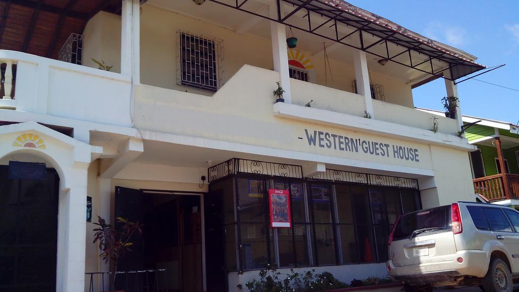Don Santiago Guesthouse Downtown San Ignacio Exterior foto